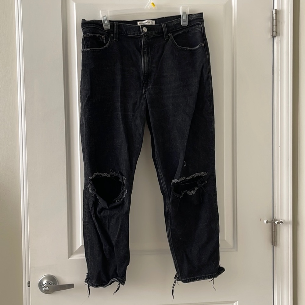 Abercrombie & Fitch The Mom High Rise